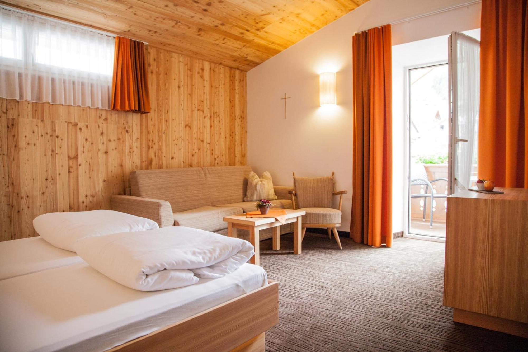 Gasthof Zum Goldenen Loewen Nauders Exteriér fotografie