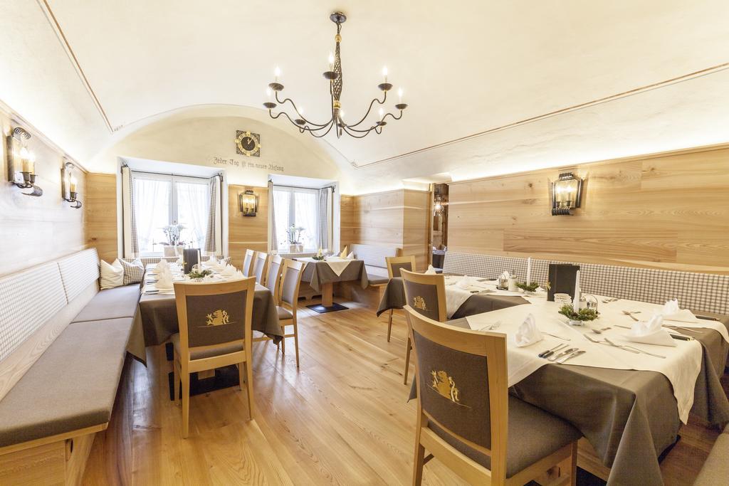 Gasthof Zum Goldenen Loewen Nauders Exteriér fotografie