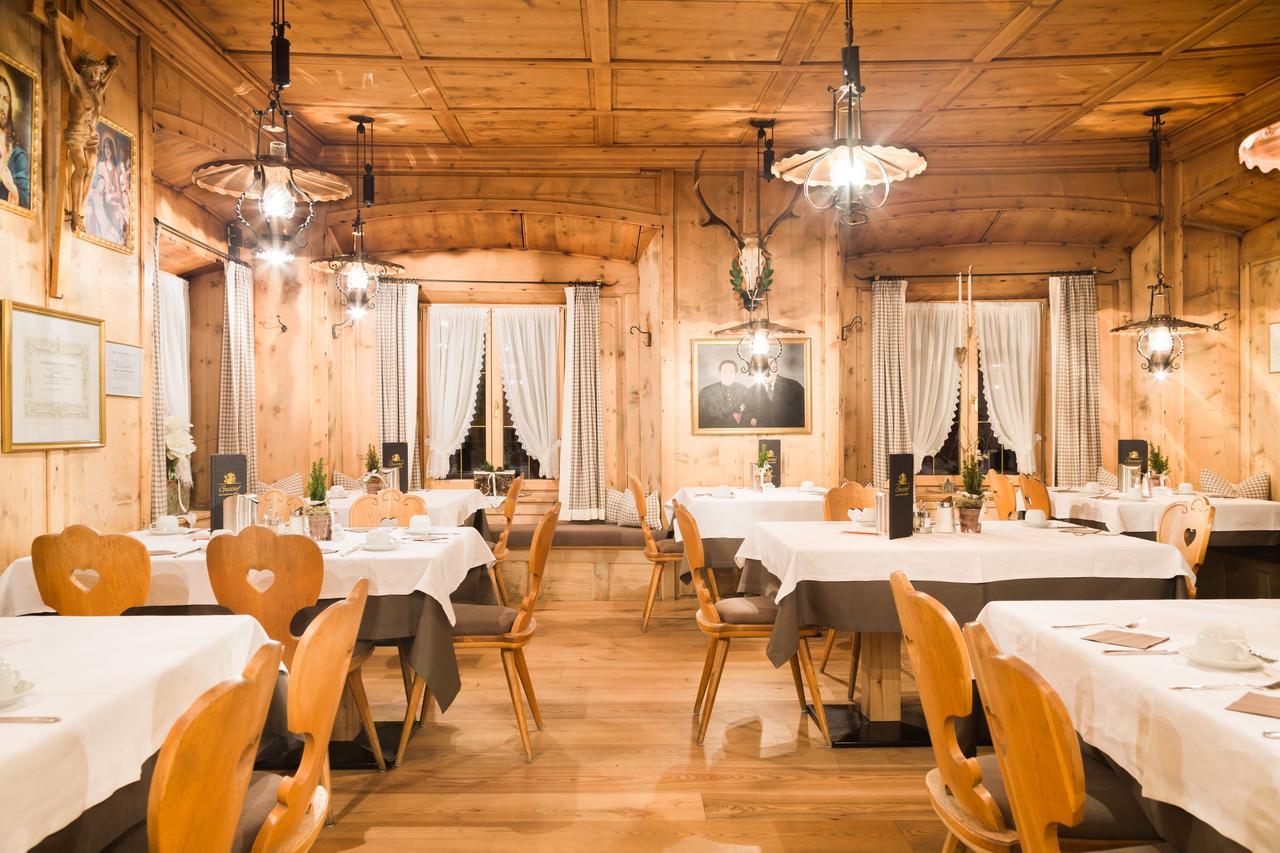 Gasthof Zum Goldenen Loewen Nauders Exteriér fotografie